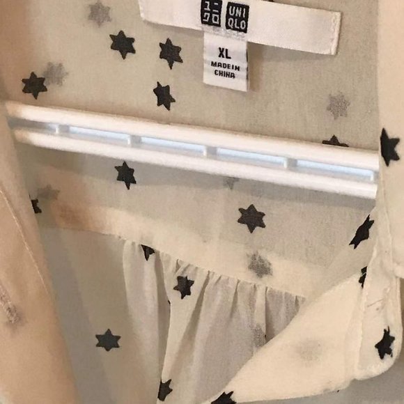 Uniqlo In great condition, sheer blouse with star patterns - Picture 2 of 3